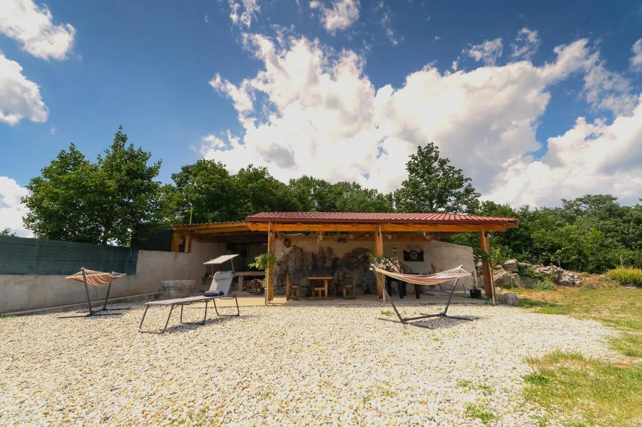 فيلا Beautifully Renovated Old Stone House With Large Private Outdoor Pool Ruzici