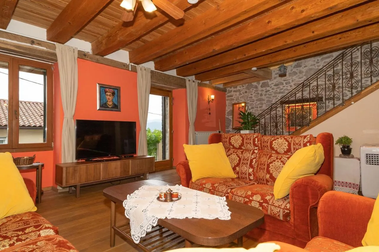 فيلا Beautifully Renovated Old Stone House With Large Private Outdoor Pool Ruzici