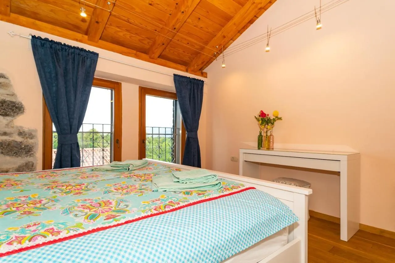Villa Beautifully Renovated Old Stone House With Large Private Outdoor Pool Ruzici  0*, Ruzici (Primorje-Gorski Kotar) Croazia